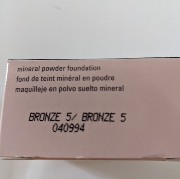 NIB Mary Kay Mineral Powder Bronze 5 - Picture 2 of 3